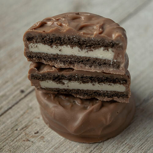 Chocolate Dipped Oreos
